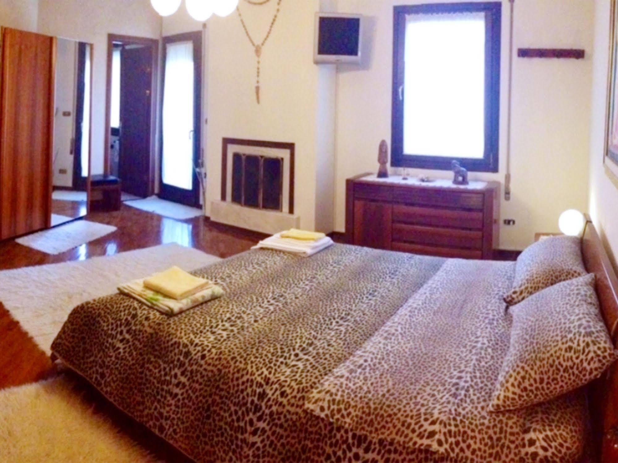 B&B Le Tre Grazie San Martino di Lupari ภายนอก รูปภาพ
